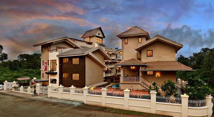 La Sunila Suites