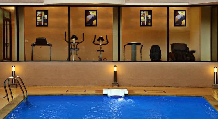 La Sunila Suites
