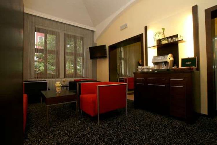 Lunik Hotel