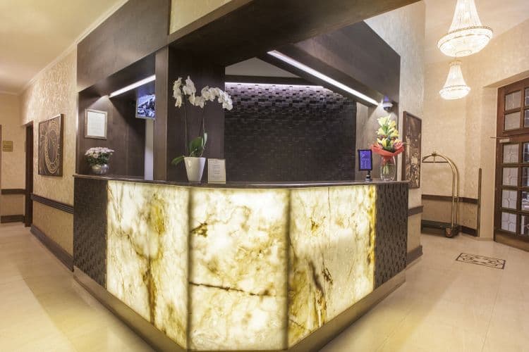 Green Garden Hotel