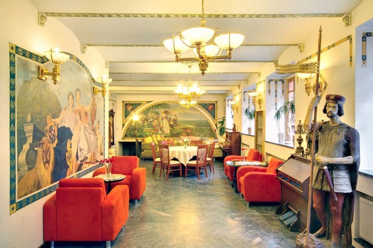 Taurus Hotel