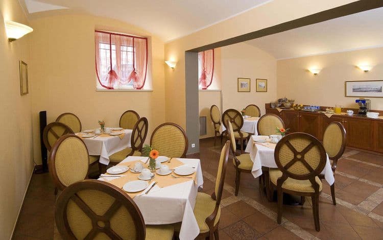 Raffaello Hotel