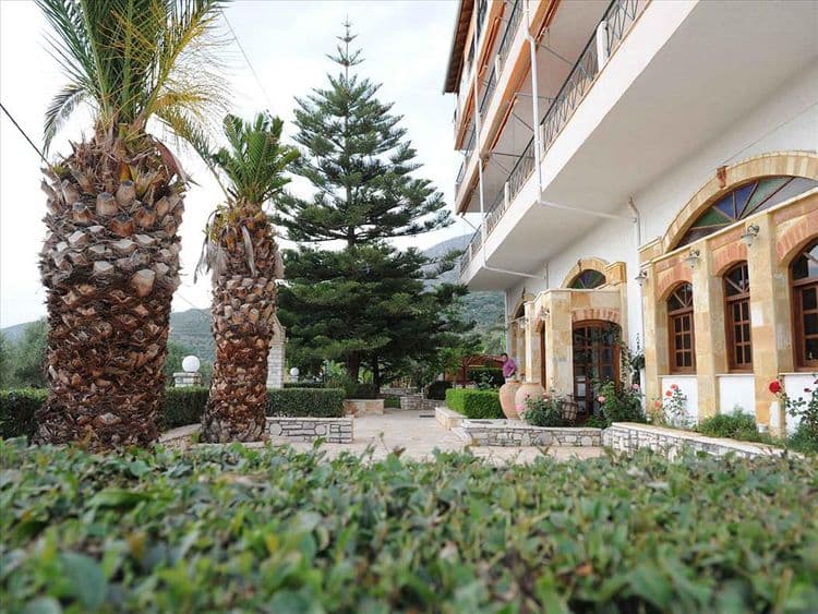 Kaiafas Lake Hotel