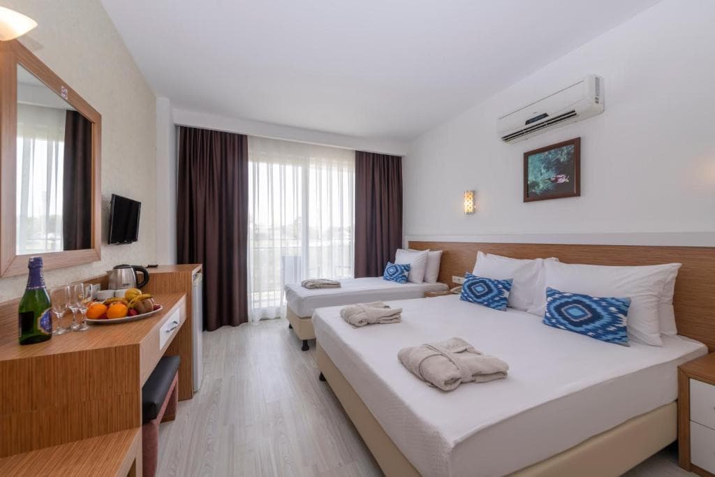 Harmony Side Hotel