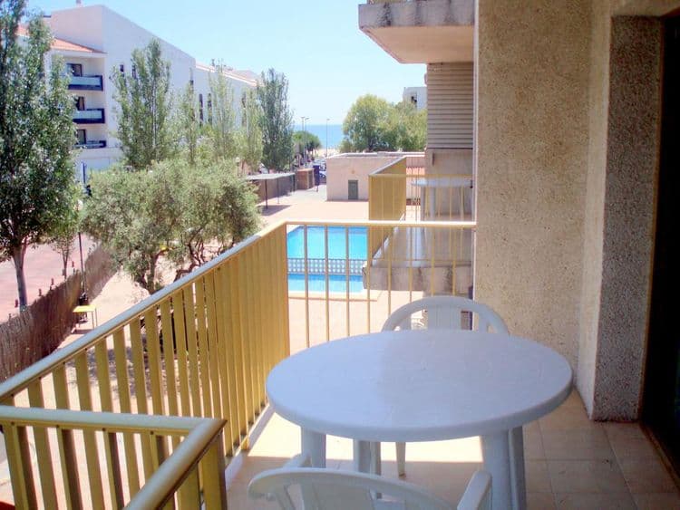 Pins Marina Apartments