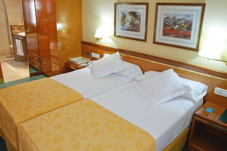 Acacia Premium Suite