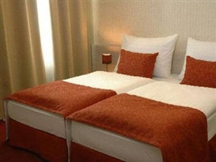 Star City Hotel