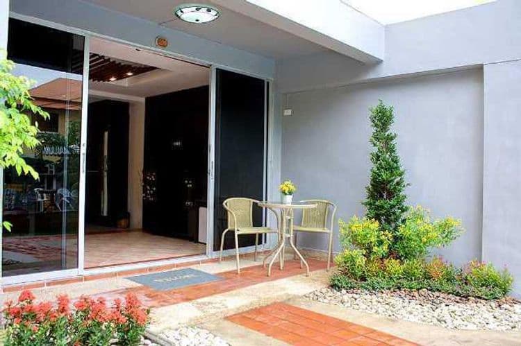 Le Tong Beach Hotel