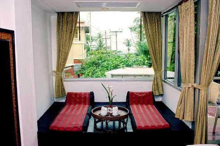 Le Tong Beach Hotel