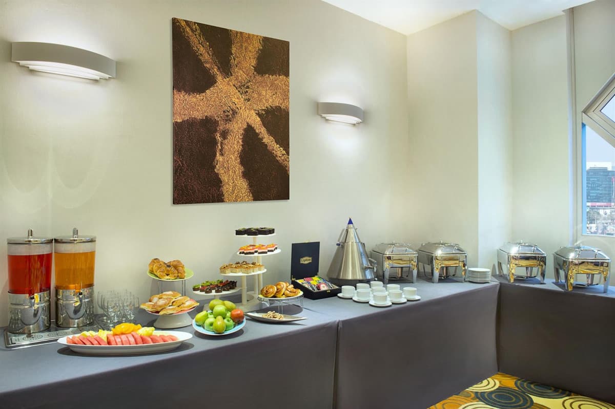 City Seasons Towers Hotel