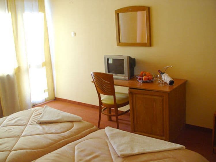 Pirina Club Hotel