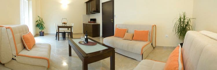 Contessa Apartments