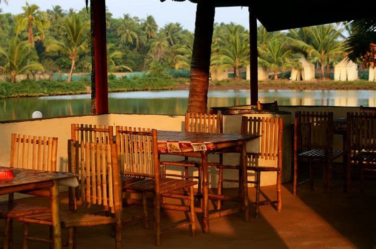 Om Lake Resort