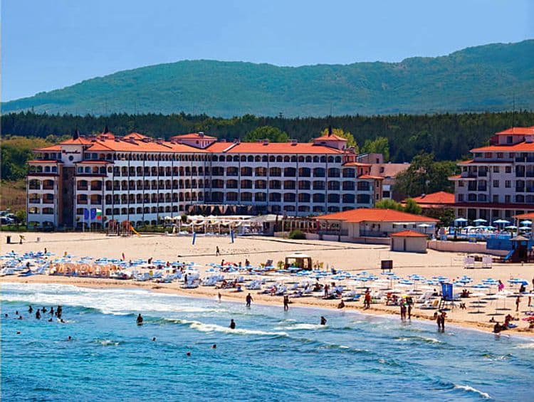 Regina Mare Beach & Residence