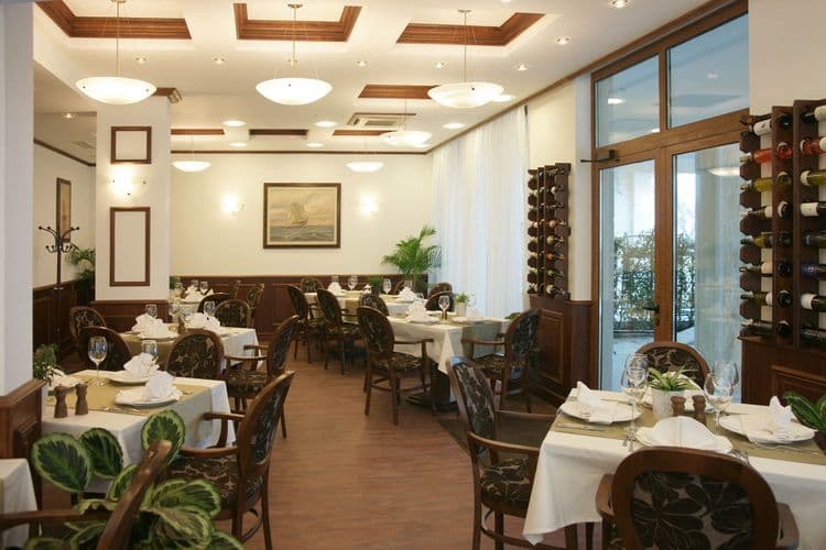 Long Beach Resort & Spa