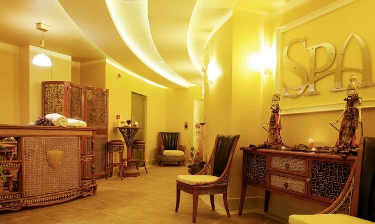 The Vineyards Resort