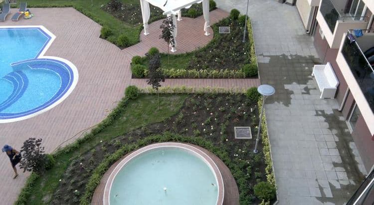 Admiral Plaza