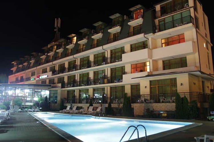 Julia Hotel