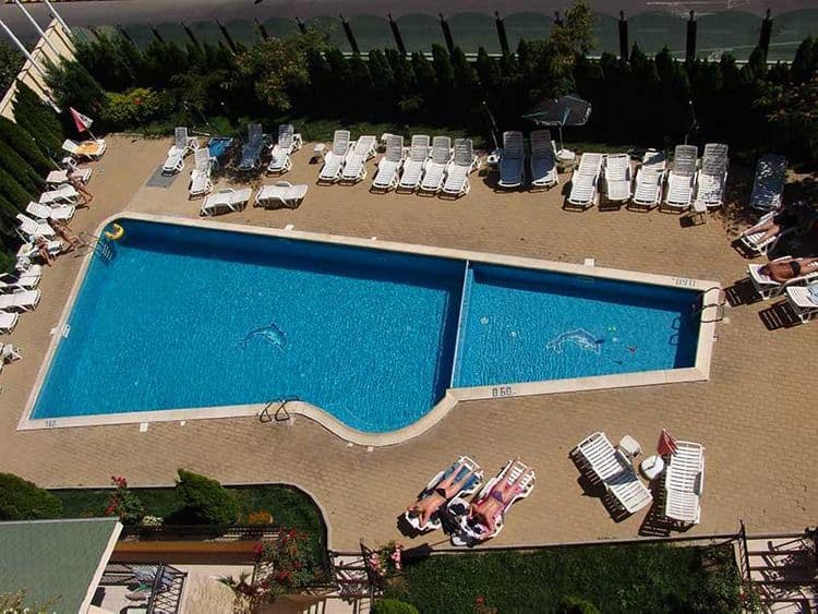 Julia Hotel