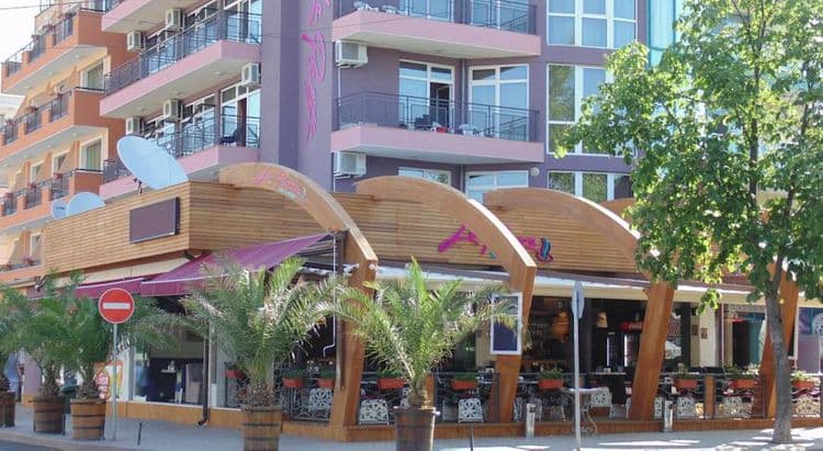 La Piazza Family Hotel