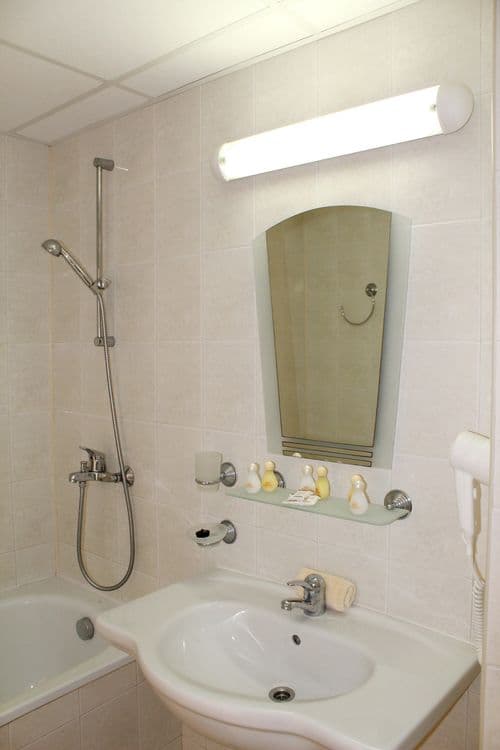 Onyx Hotel