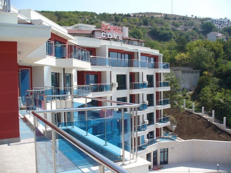 Royal Cove Residence