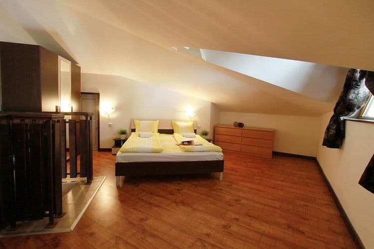 Pearl Apartments