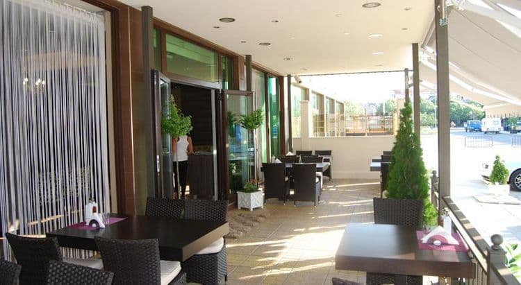 Central Plaza Hotel