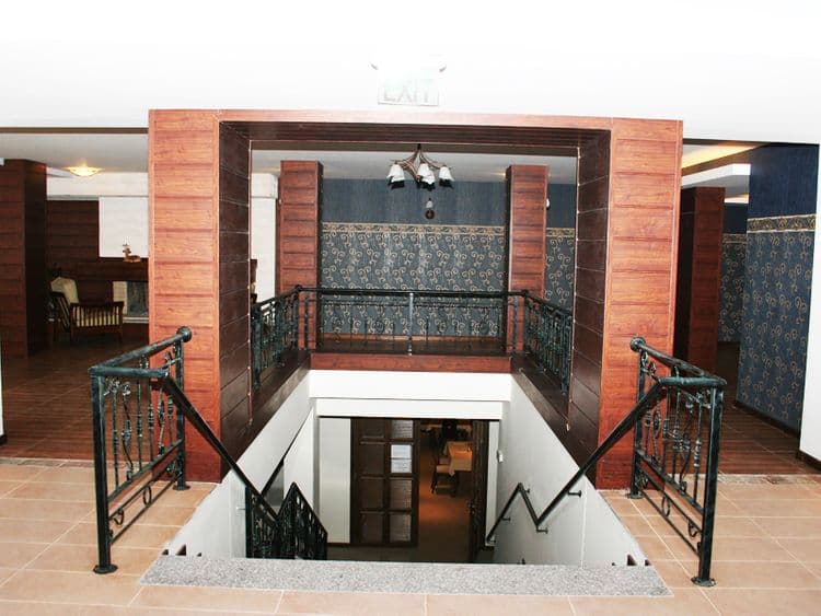 Grand Royale Apartment Complex & Spa