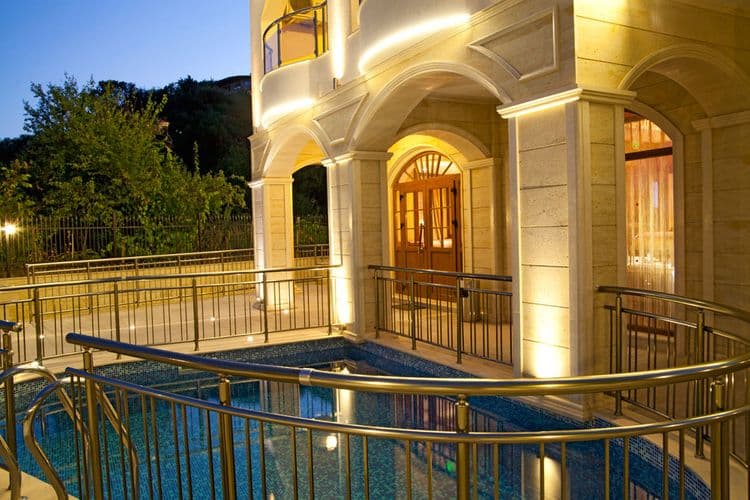 Aqua View Hotel
