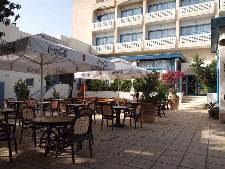 Paphiessa Hotel & Apartments
