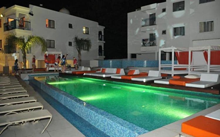 Tsokkos Holiday Hotel Apartments