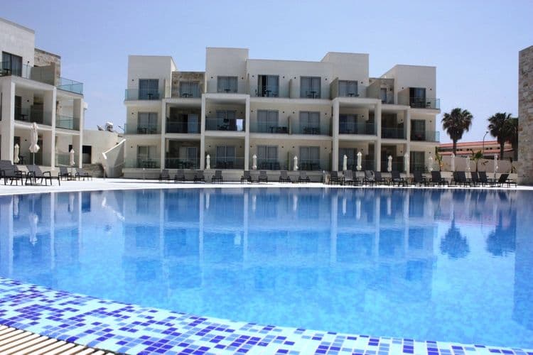 Amphora Beach Resort & Suites