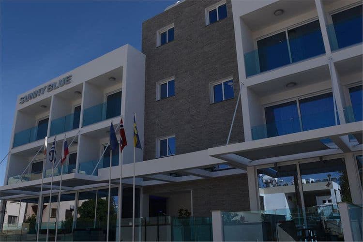 Sunny Blue Hotel