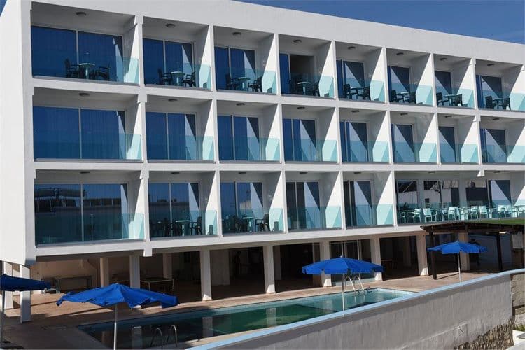 Sunny Blue Hotel