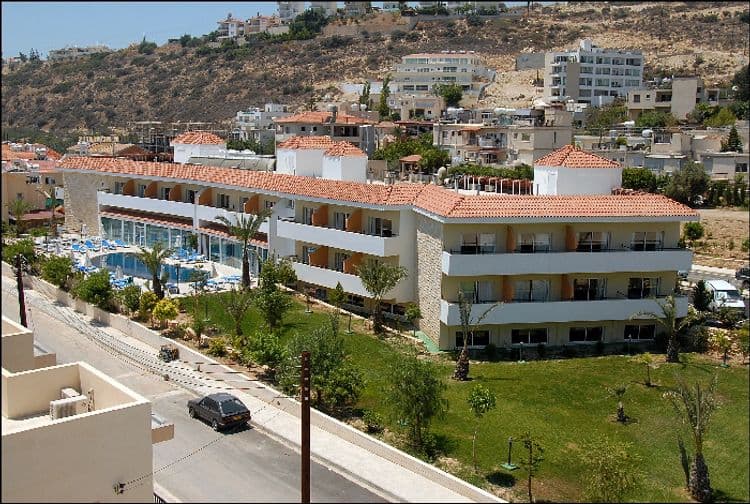 Moniatis Hotel