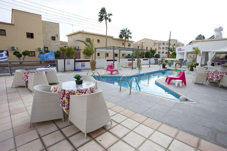 The Palms Hotel Apartments