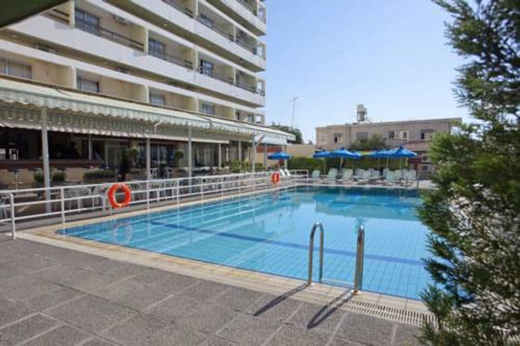 Pefkos Hotel