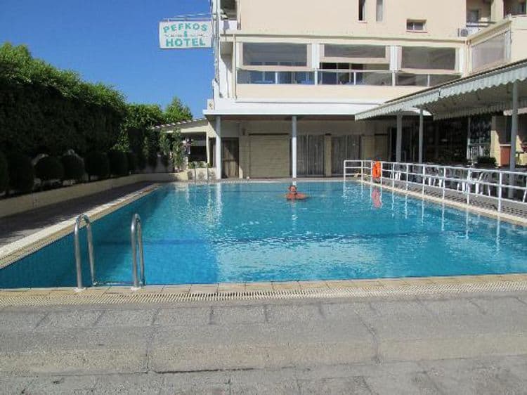 Pefkos Hotel