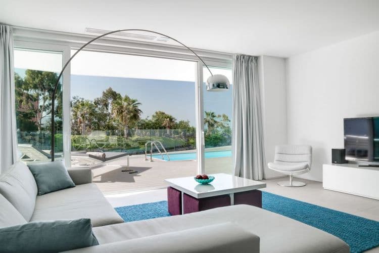 Baobab Suites Hotel