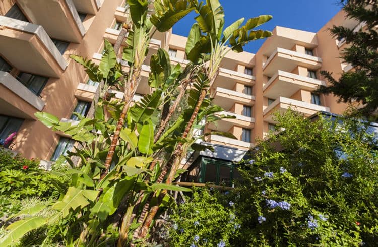 Globales Nova Apartments