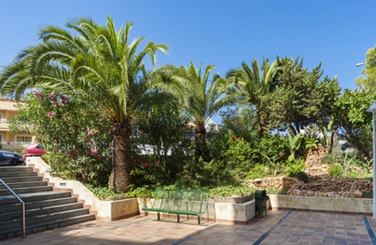 Globales Nova Apartments