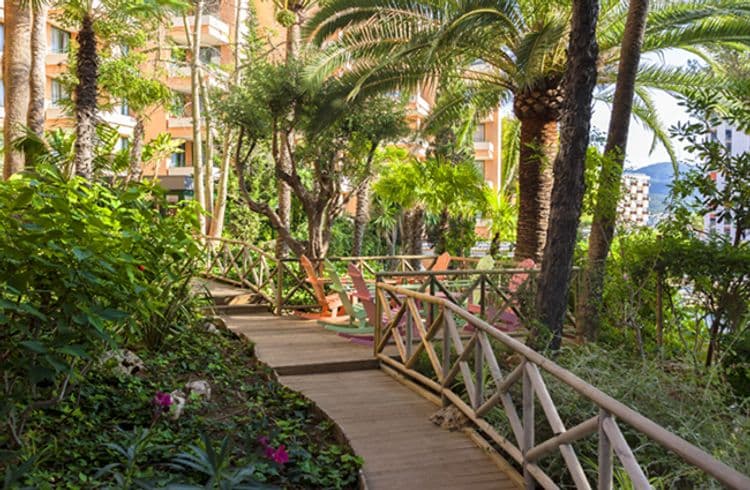 Globales Nova Apartments
