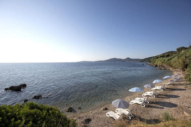 Aurora Beach Hotel