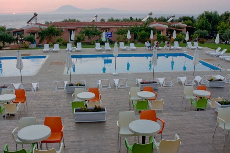 Fournia Village