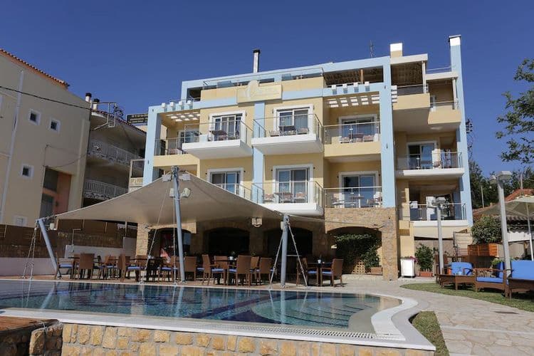 Almira Hotel Arkoudi