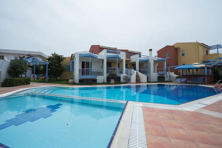 Niriides Apartments Studios