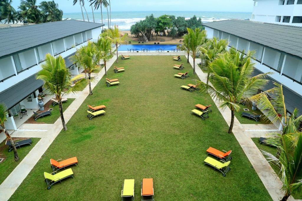 CoCo Royal Beach Resort
