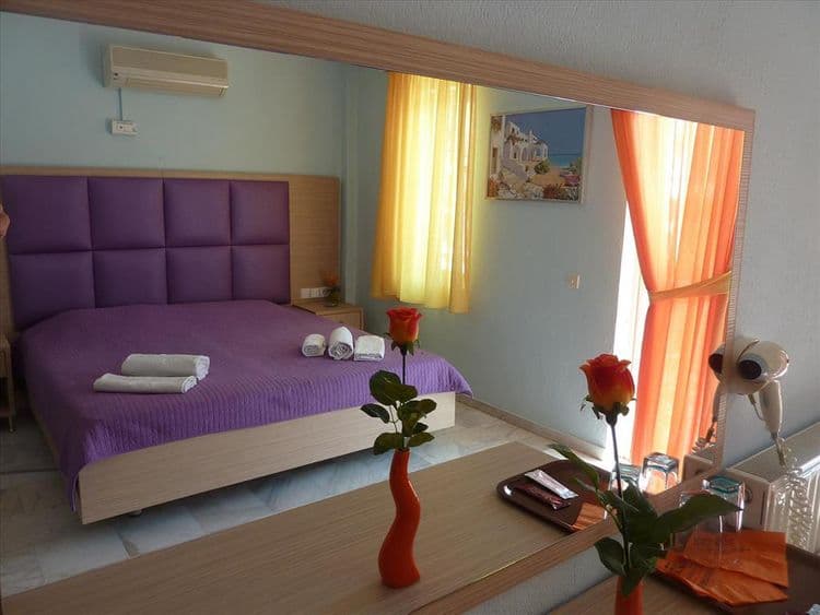 White Rose Hotel