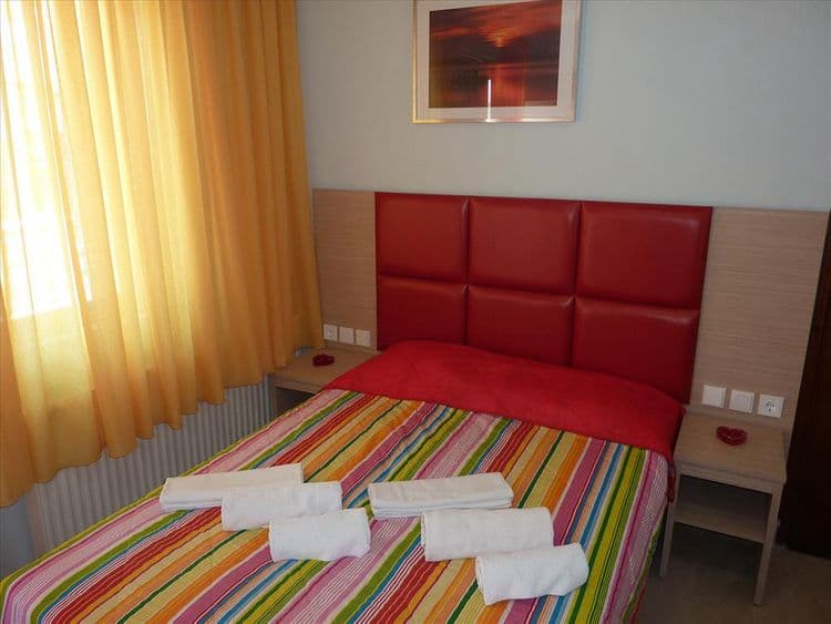 White Rose Hotel